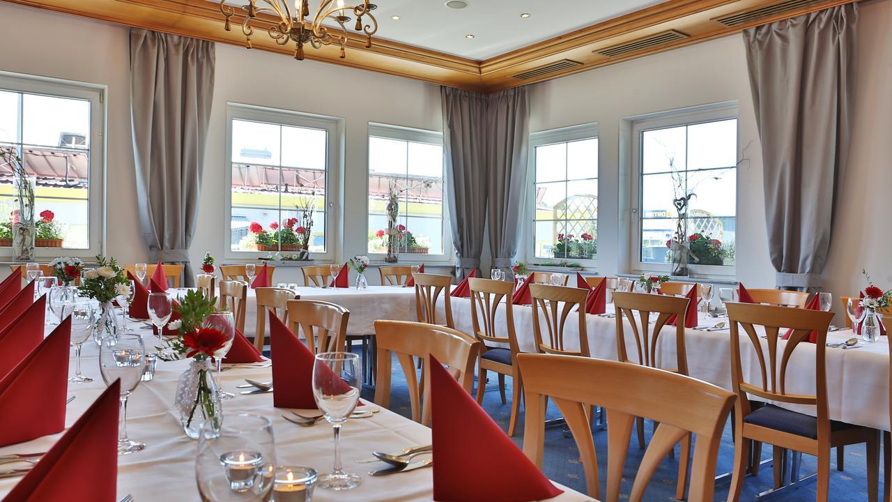 Hotel Alznauer Hof Gomaringen Eksteriør billede