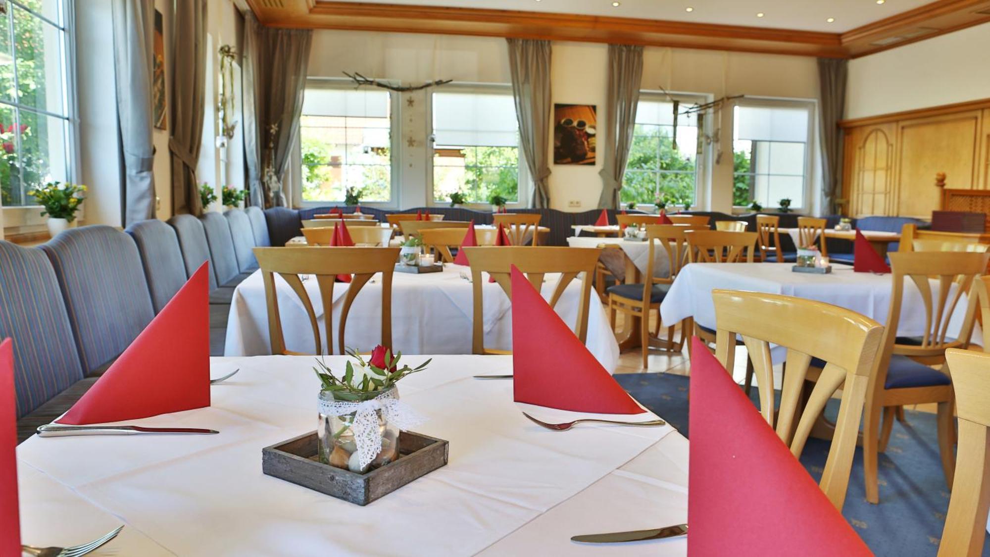 Hotel Alznauer Hof Gomaringen Eksteriør billede