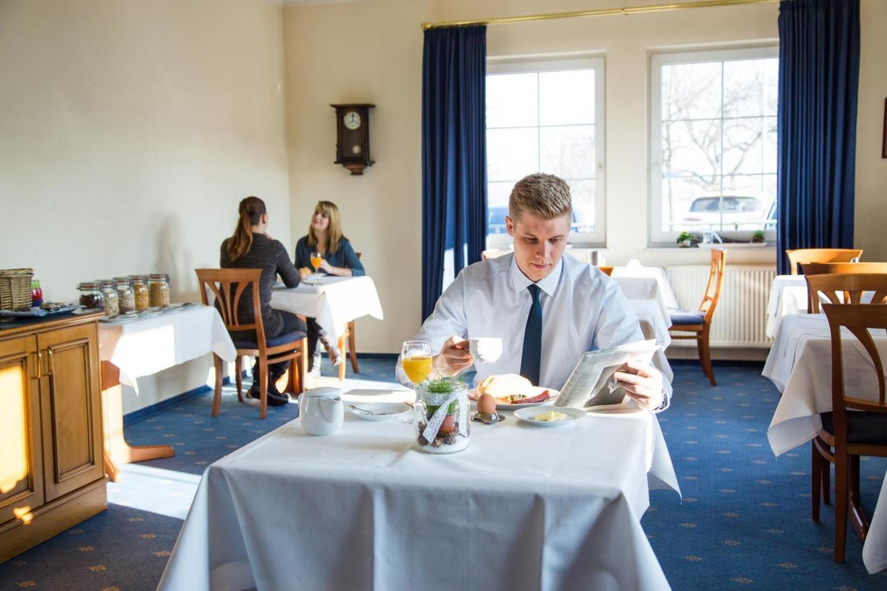 Hotel Alznauer Hof Gomaringen Eksteriør billede